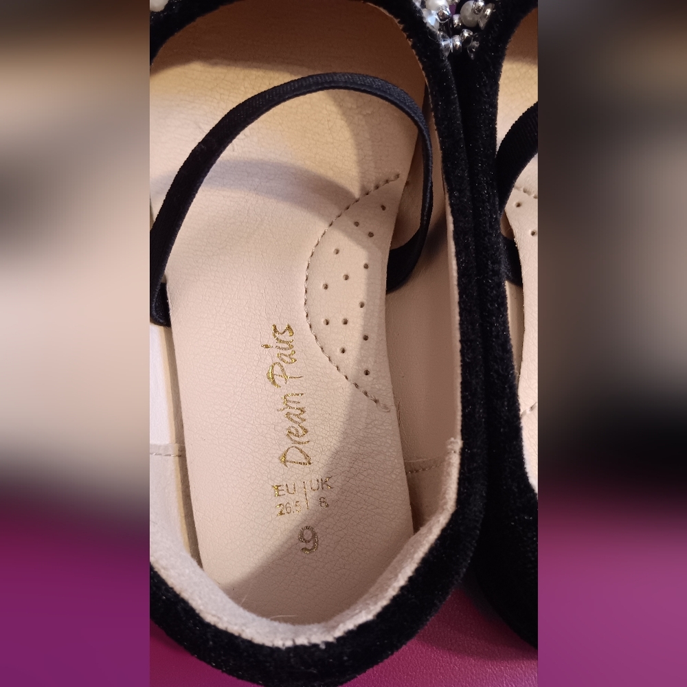 Dream Pairs Black Velvet Ballet Flat Pearls/Sequins Girls Size 9 - Picture 4 of 10